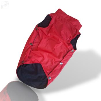 Piros tacsi esőkabát